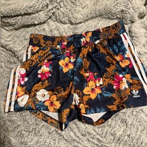 ADIDAS SHORTS HER LONDON